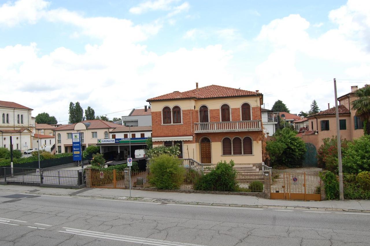 Locazione Turistica Elite Parco Brentelle Bed & Breakfast - Chiesanuova 135 E 167 Padua Buitenkant foto